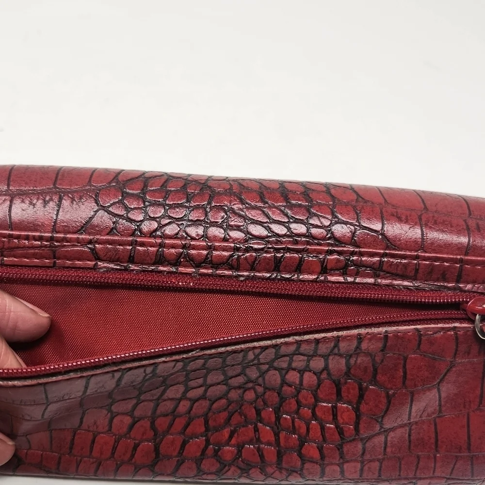 Unbranded Women's Red Alligator/Crocodile Design Faux Leather Wallet (One Size)